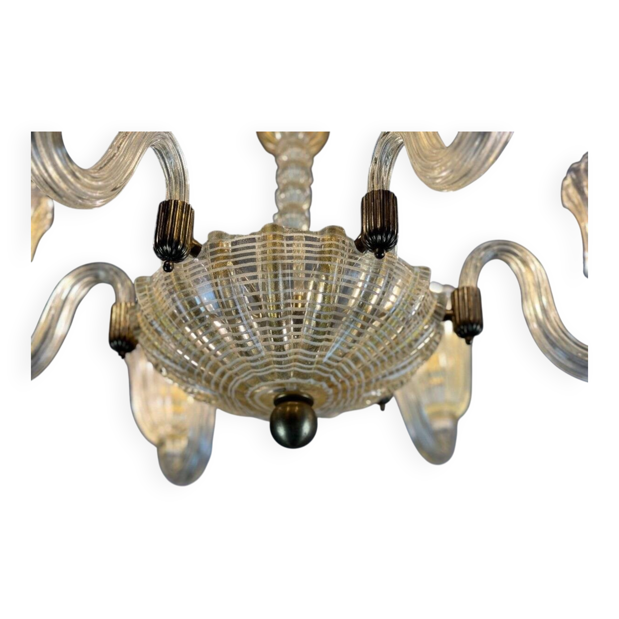Venetian chandelier in gilded Murano glass with reticello pattern, 6 light arms, circa 1950