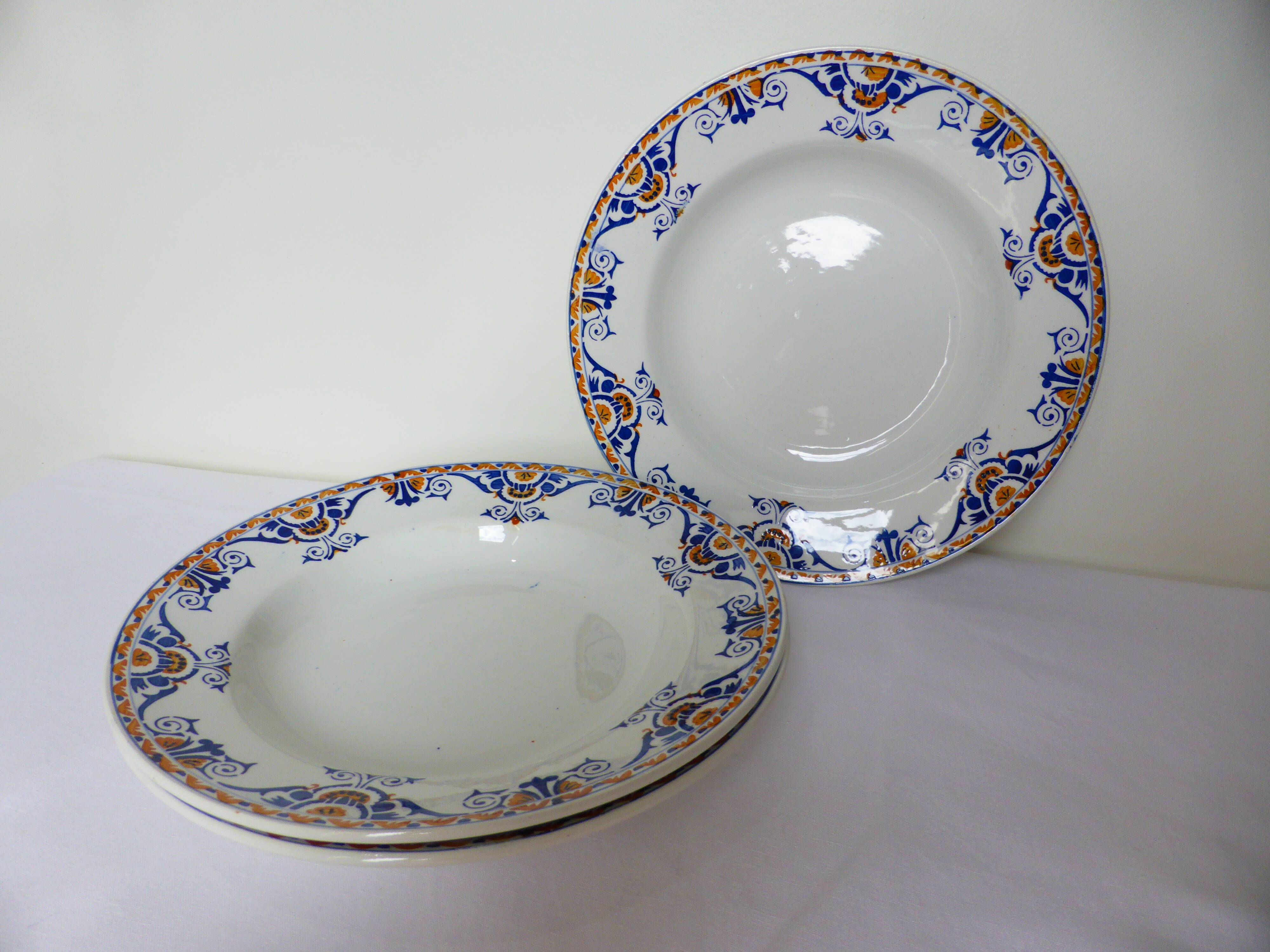 3 vintage soup plates from Moulin des Loups et Hamage, St Gast model 220525