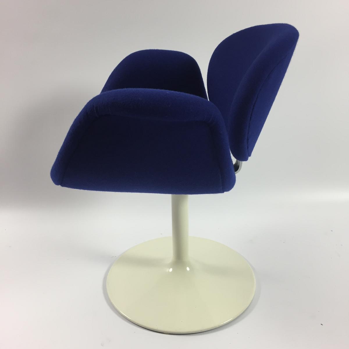 Chair Tulip blue by Pierre Paulin for Artifort 1960