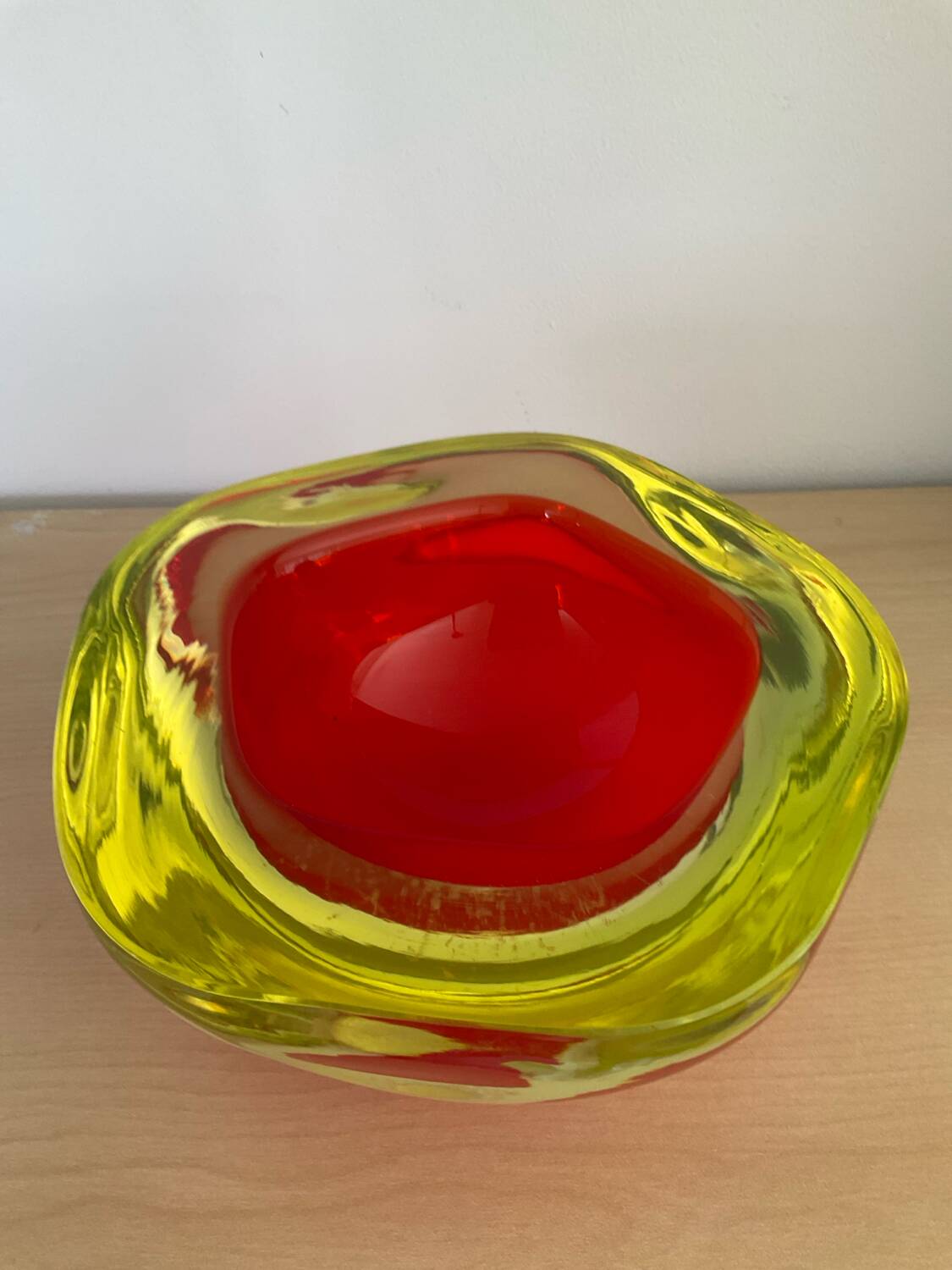 Two-tone Murano glass pocket emptier from the 70s