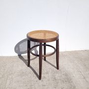 Tabouret bas ancien en cannage et bois courbé