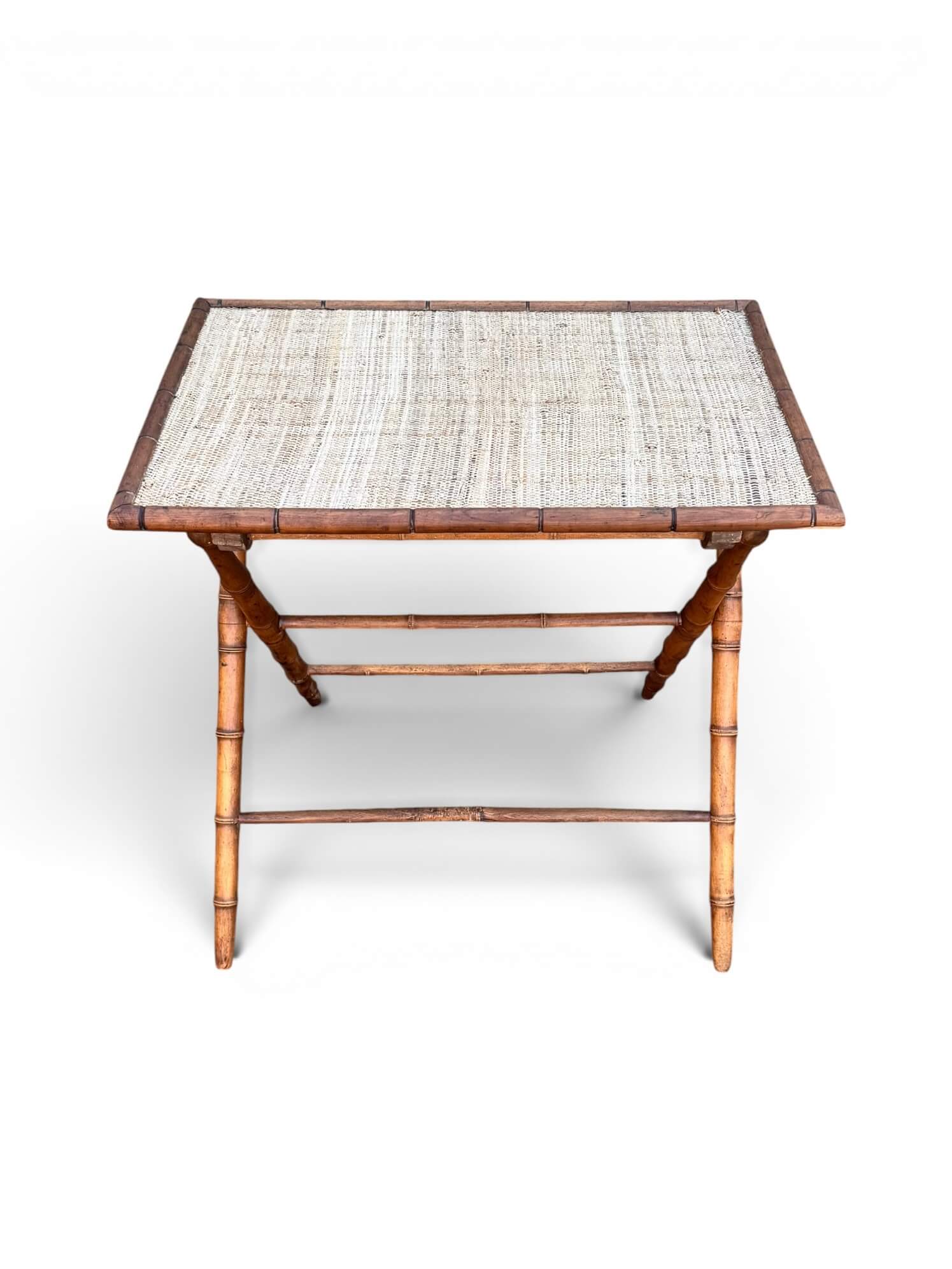 Table d’appoint pliante en faux bambou, époque 1900