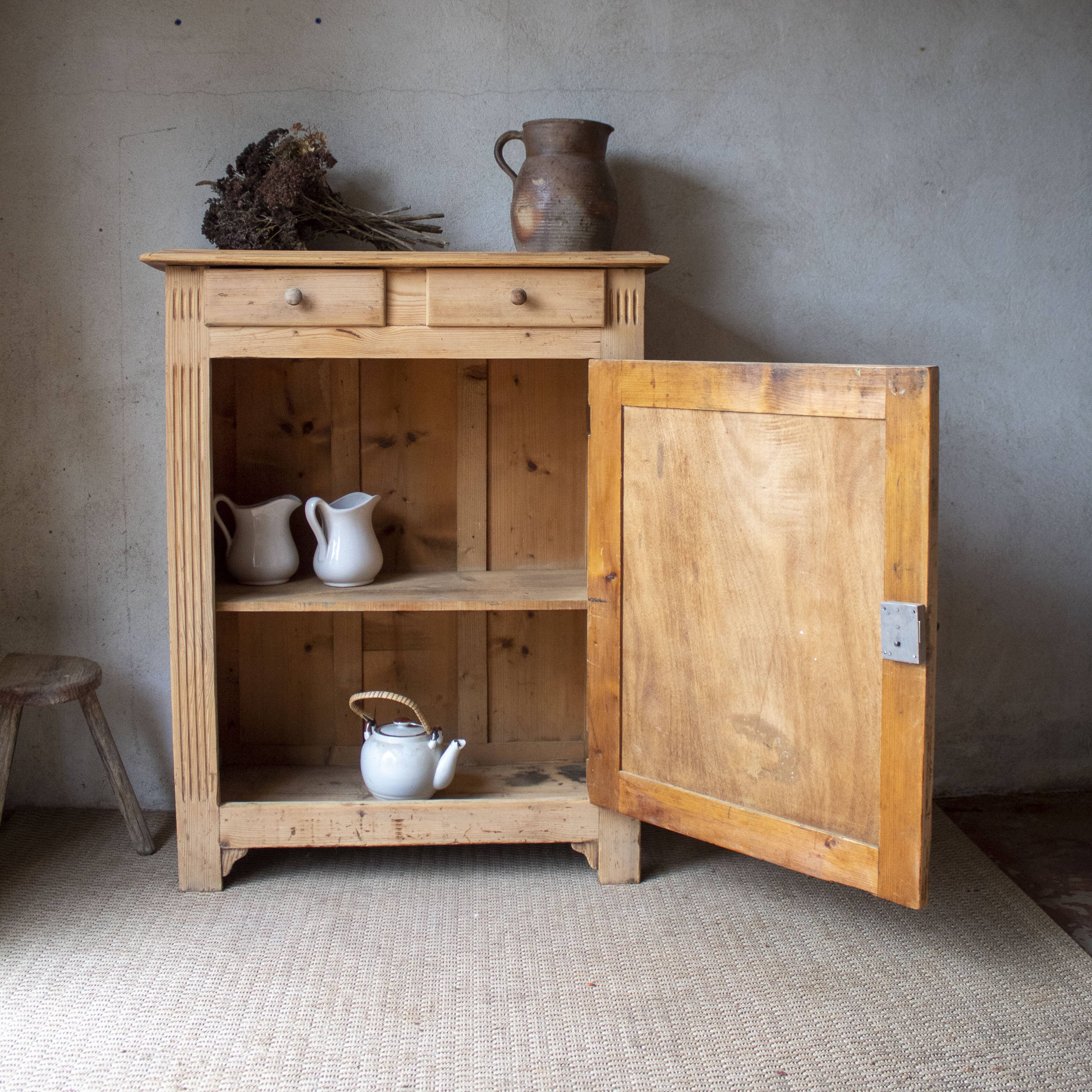 Parisian low buffet confectionery