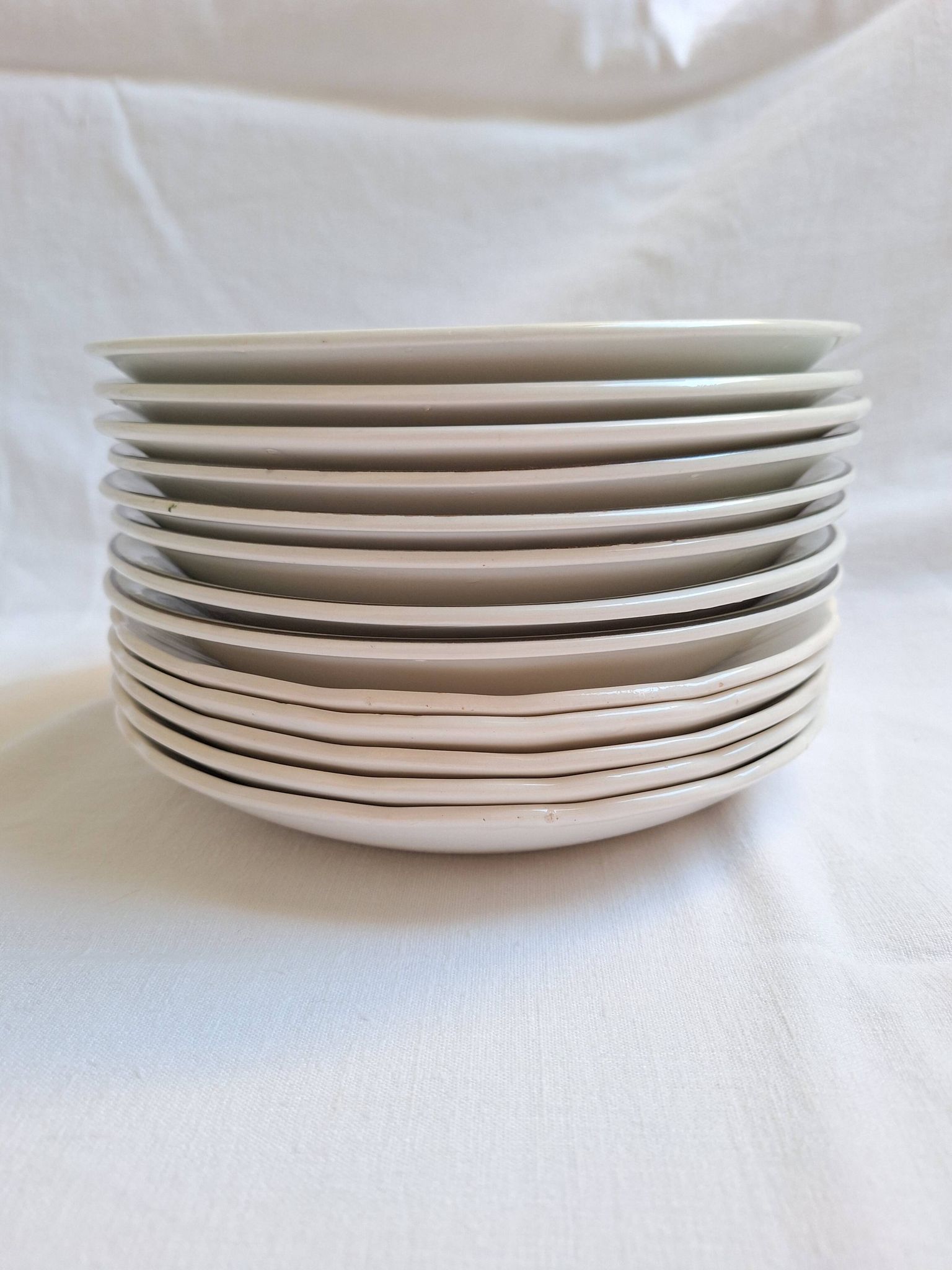Assiettes creuses / assiettes à salades à fleurs Sarreguemines