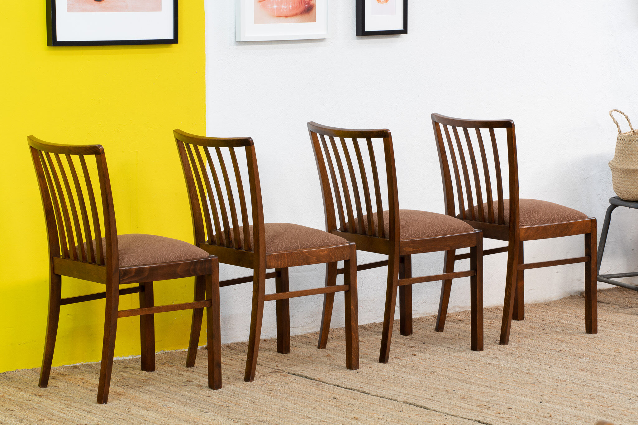 Série de 4 chaises scandinaves vintage