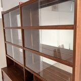 Large shallow showcase depth