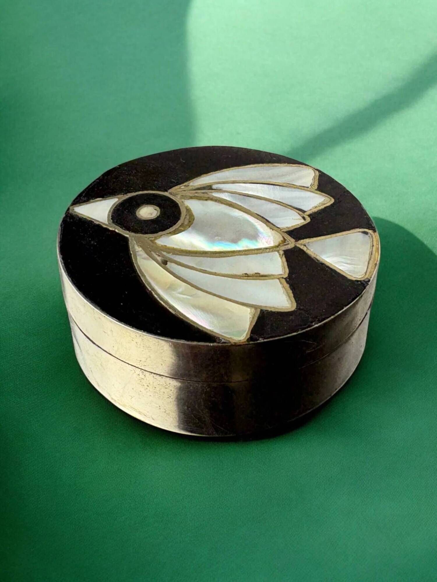 Boîte à poisson en coquille d'abalone et en argent d'alpaga, Mexique, 1970