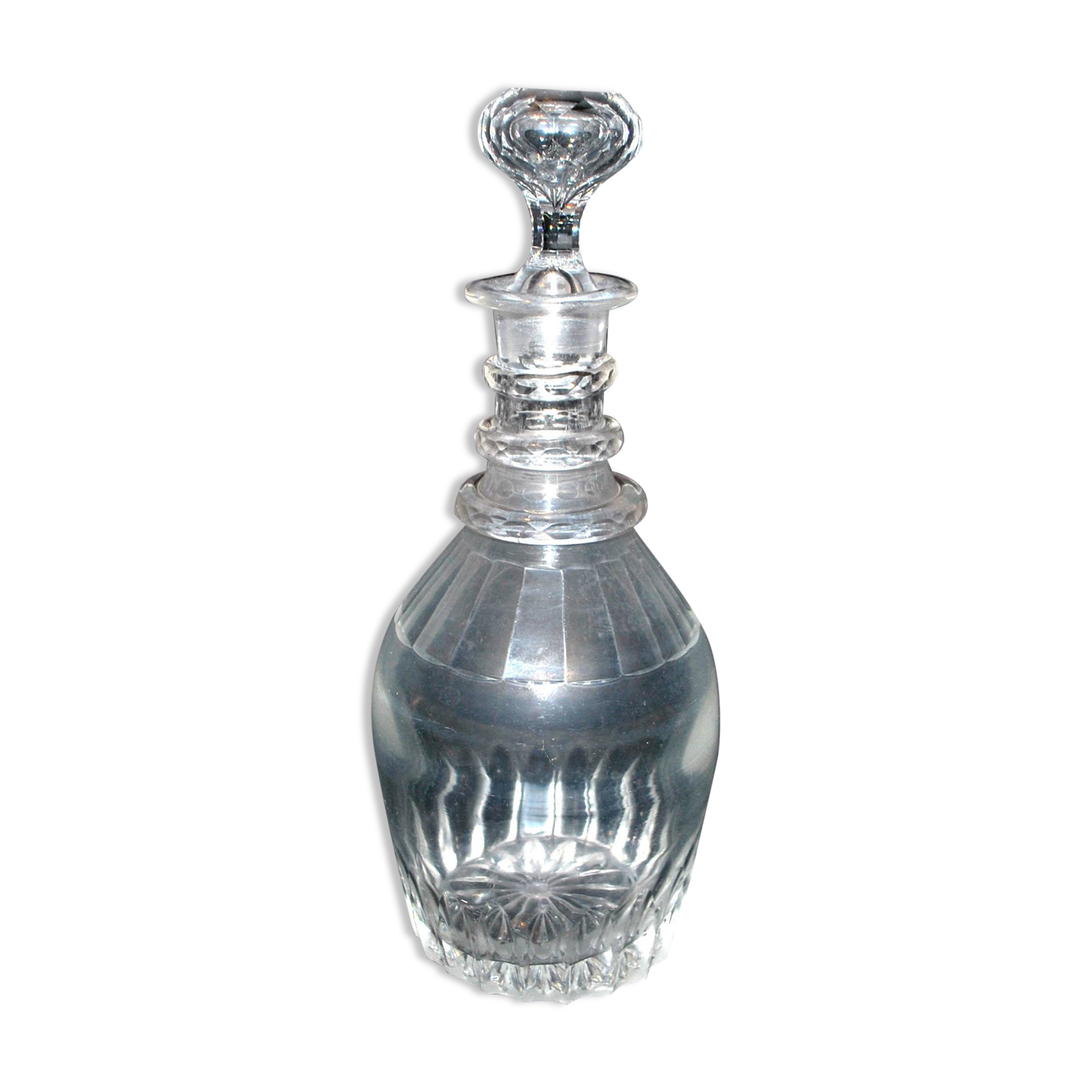 Antique bistro carafe in vintage cut glass, height 28cm