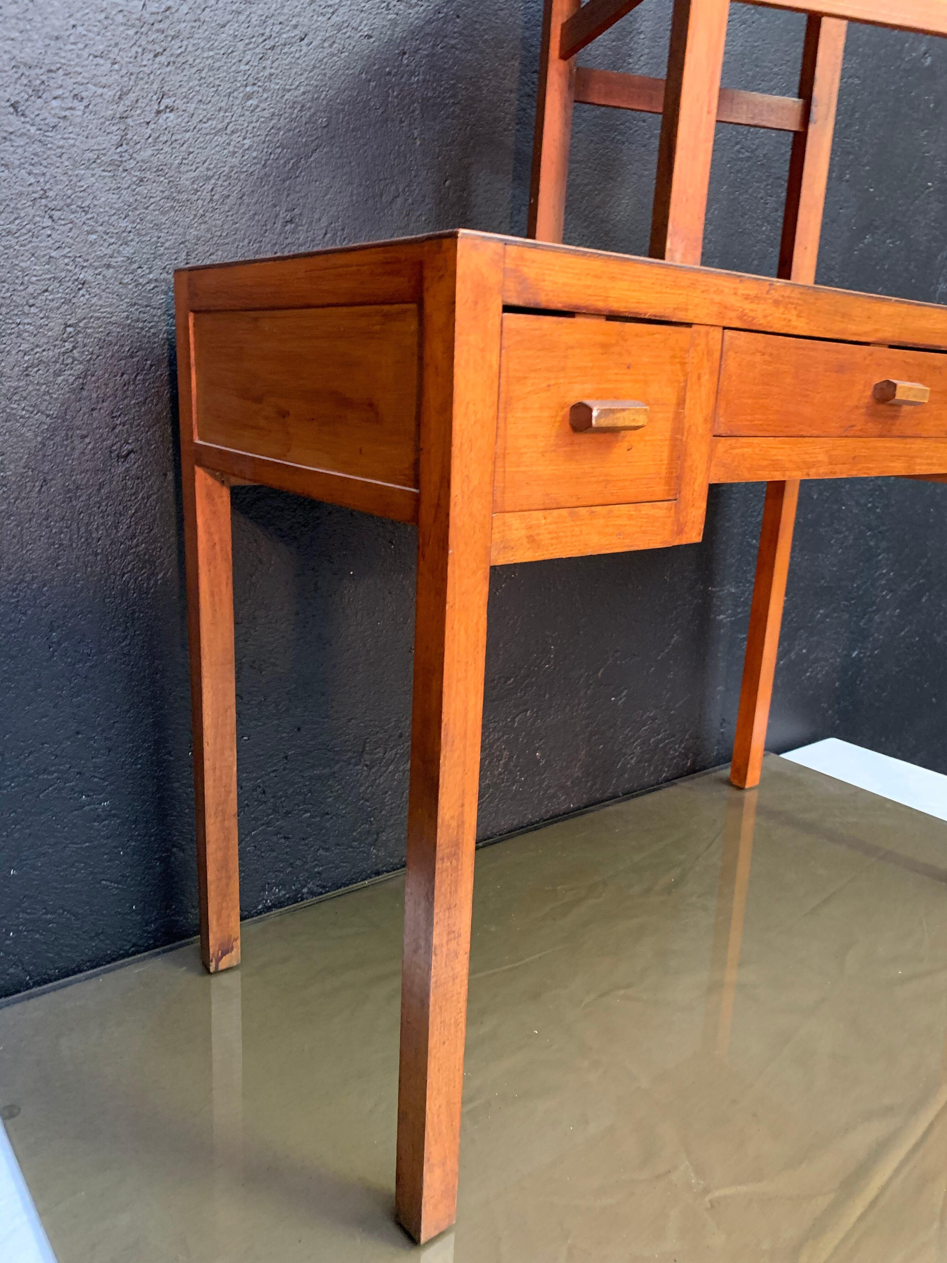 Bureau d’enfant avec sa chaise epoque art deco