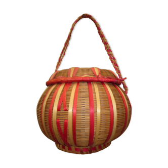 Wicker basket for sewing