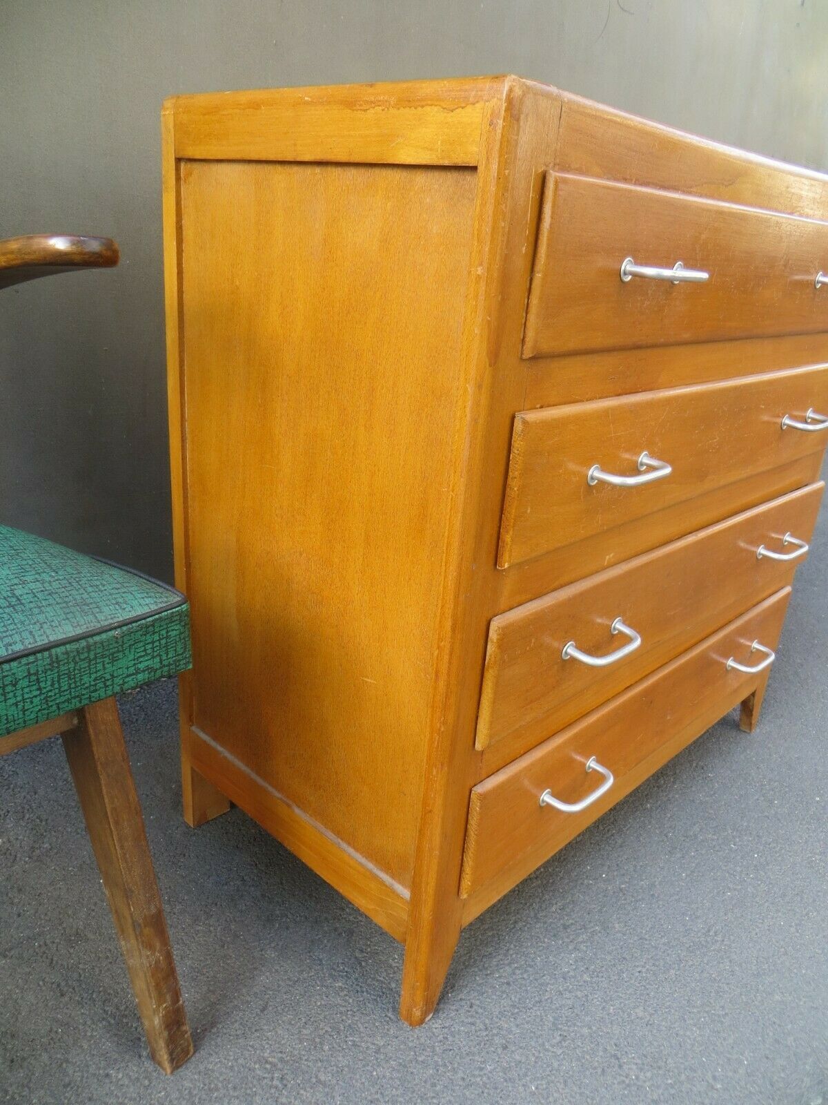 Vintage 40s chest of drawers