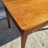 Pine farmhouse table ● Honey patina & Zebra grain