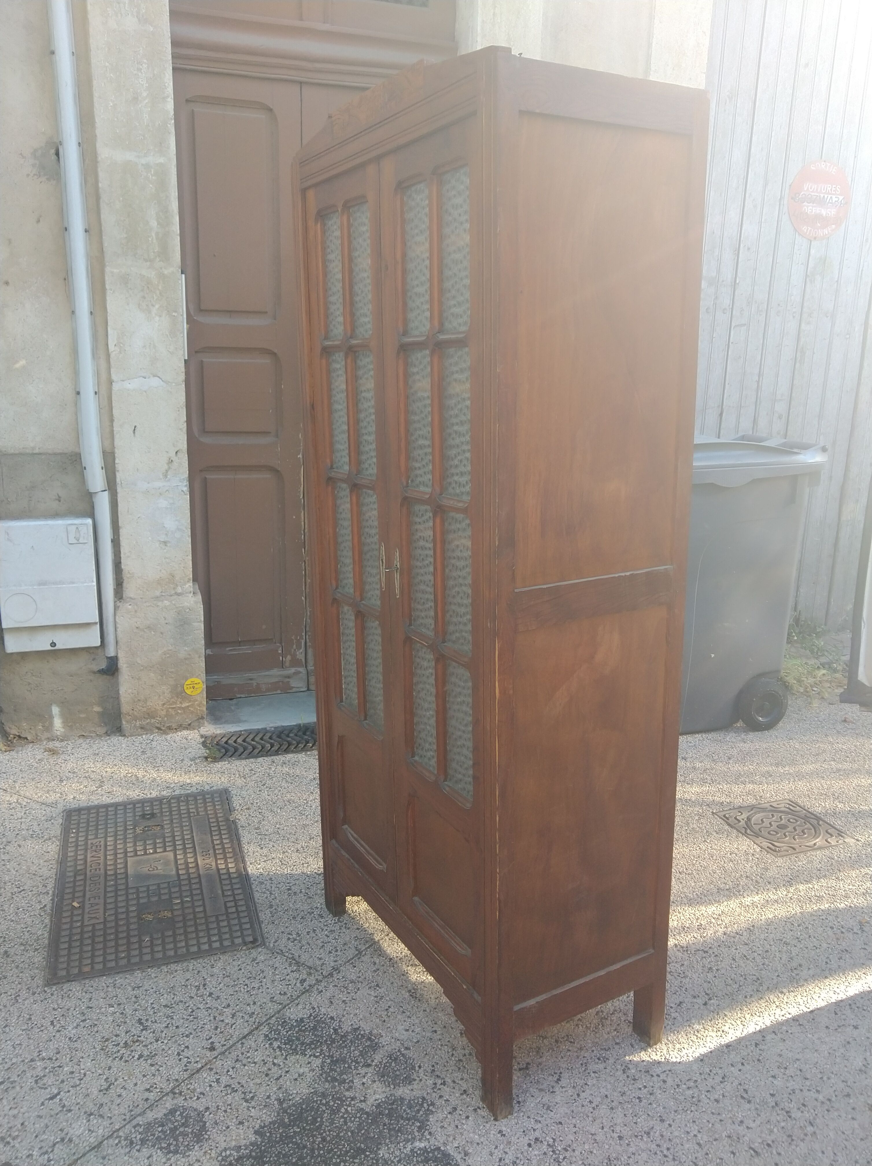 Pair of pine Parisian wardrobes circa 1935