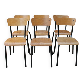 6 chaises d'école en métal noir et bois