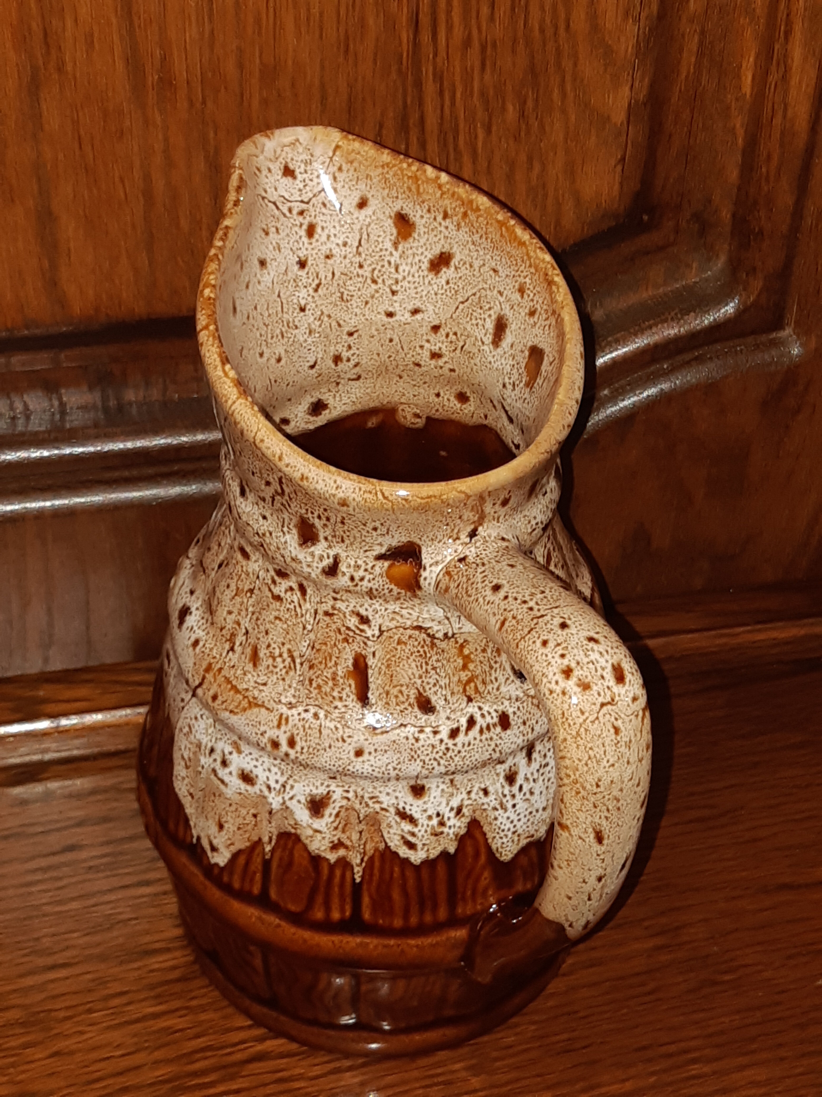 Flaming pitcher-scale ceramic barrel-shaped from the Faiencerie Revol