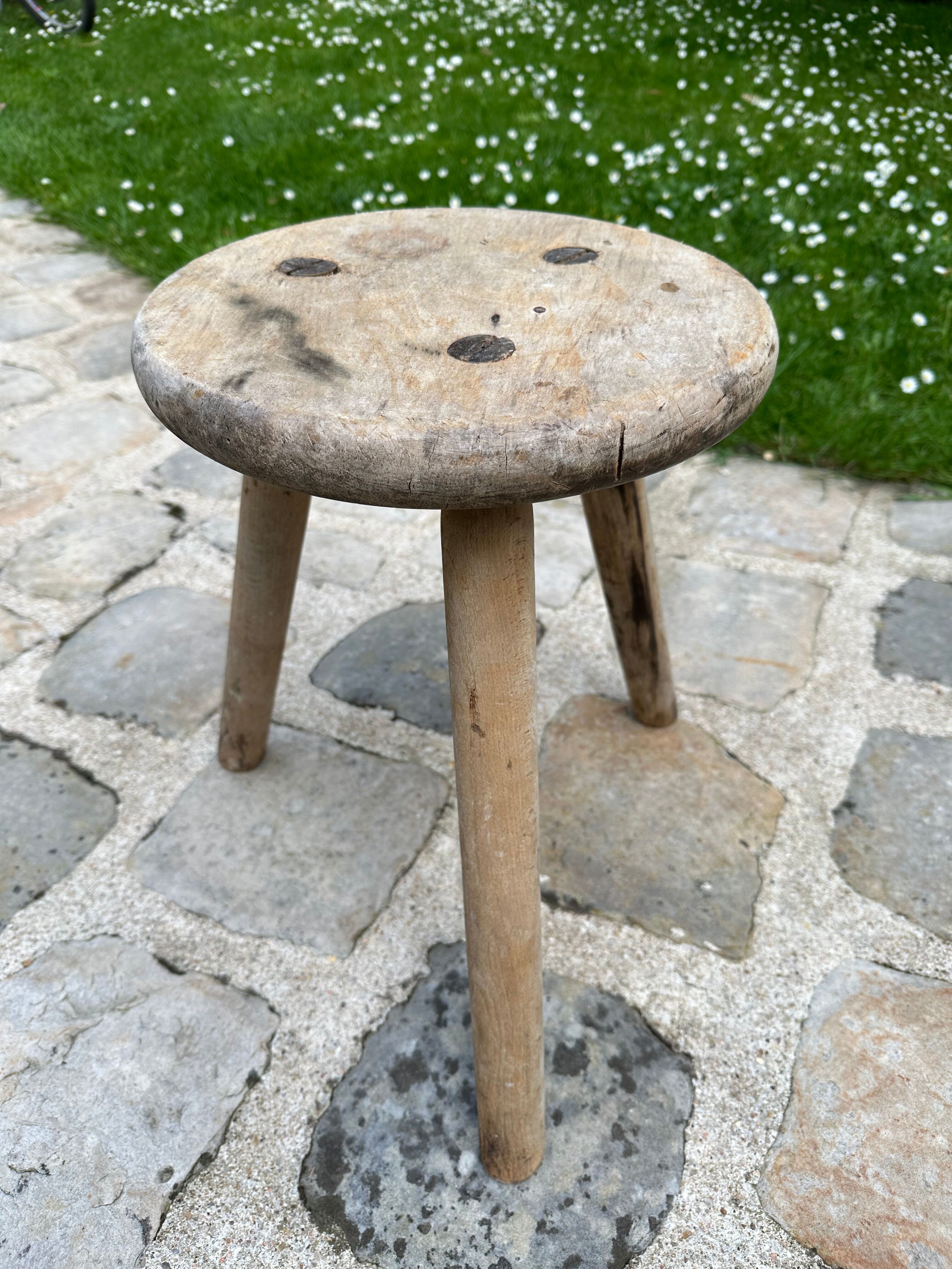 Tripod stool brutalist