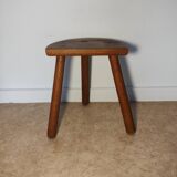 Tripod farm stool