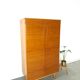 Fineer vintage kledingkast met legplanken