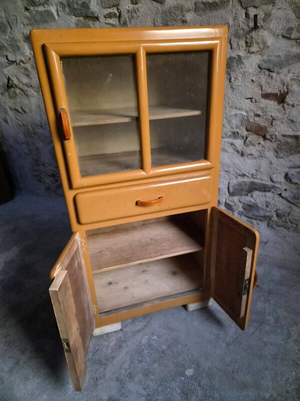 Buffet de cuisine art déco français vintage avec poignées en bakélite, années 1930–1940