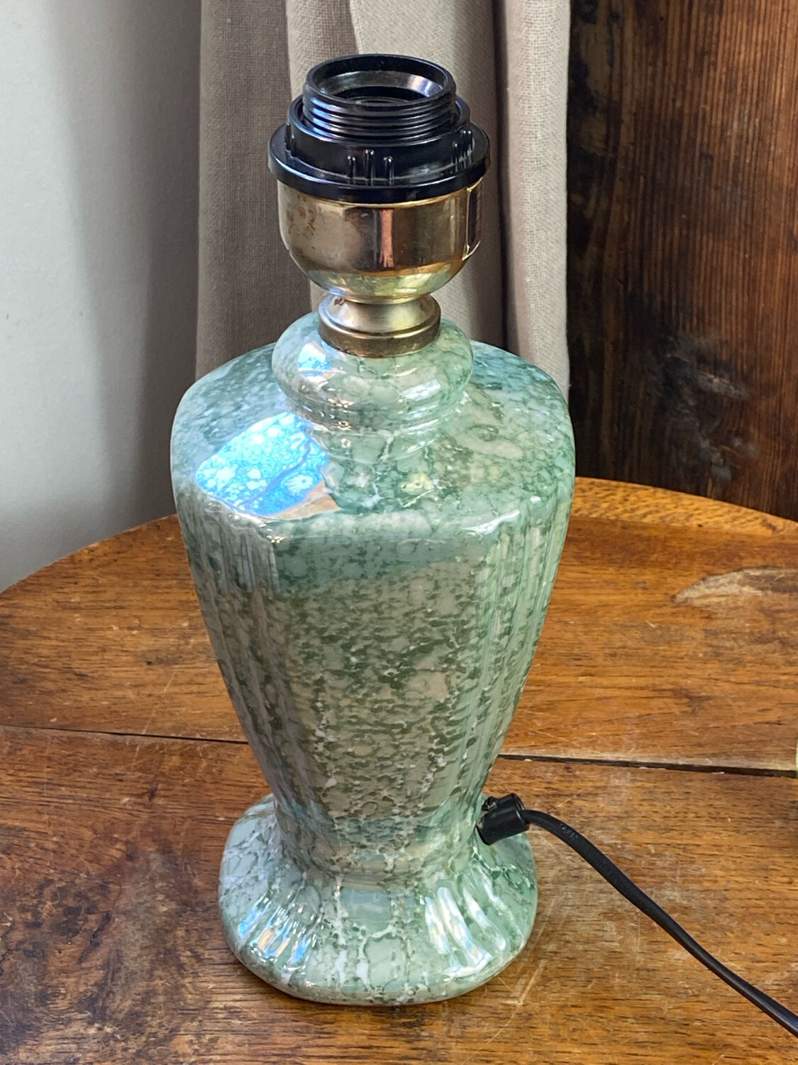 Marbled porcelain lamp base