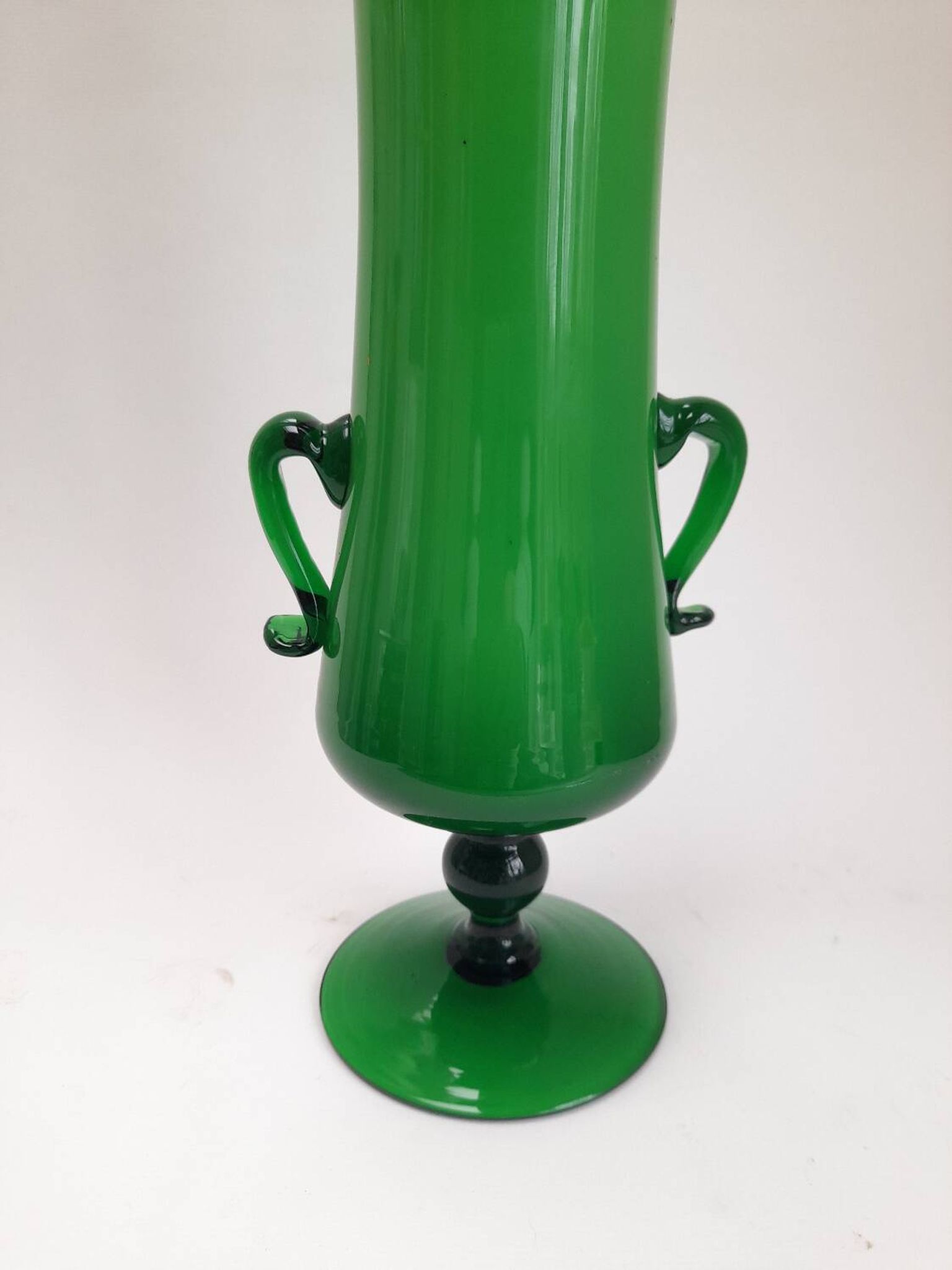 Grand vase vert en opaline italienne