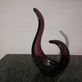 Empty pocket/Free-form swan sculpture in Violet Murano Glass.