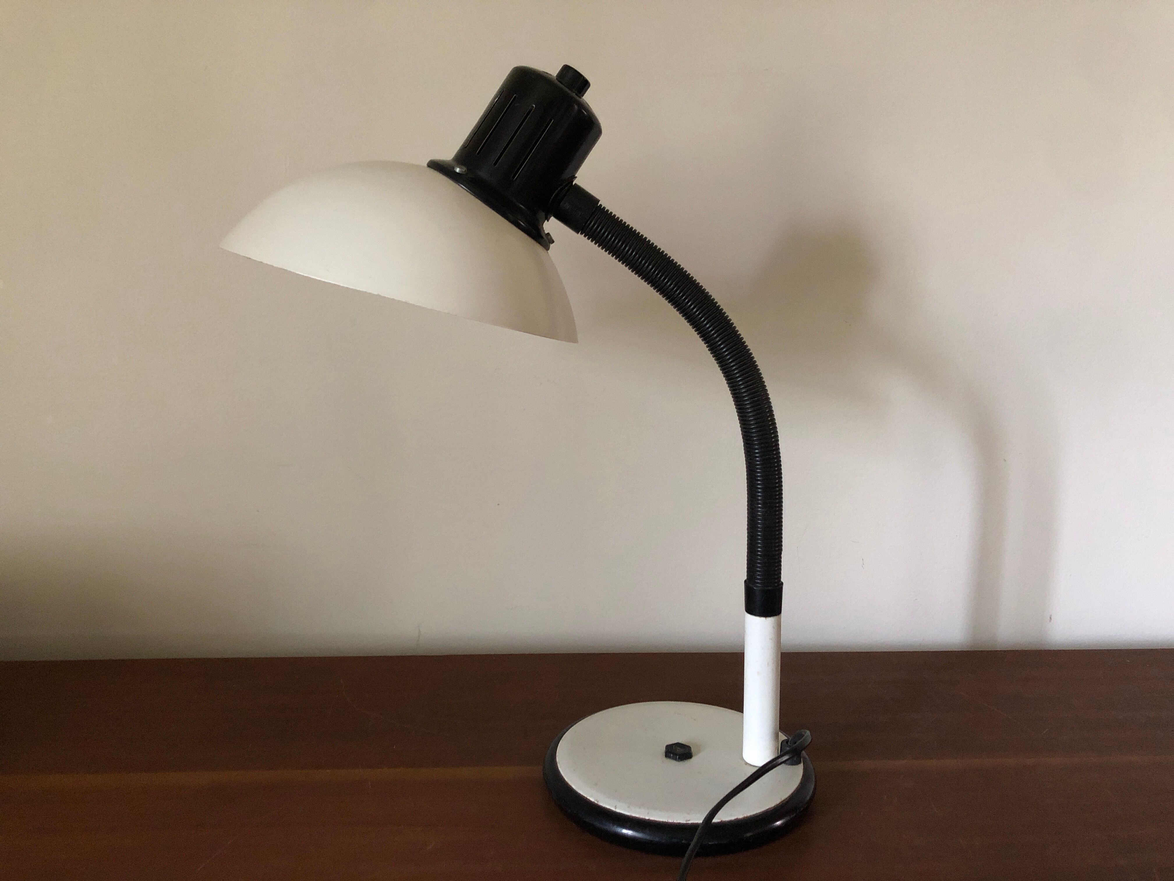 Aluminor desk lamp