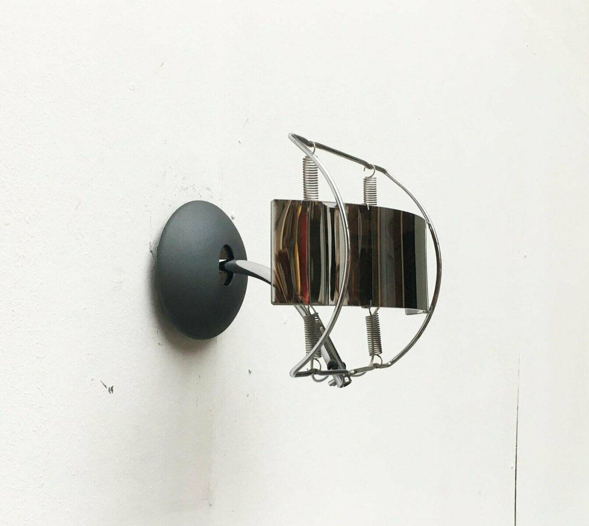 Postmodern wall lamp Warrior by Emanuele Ricci for Sidecar Artemide, 1980s.