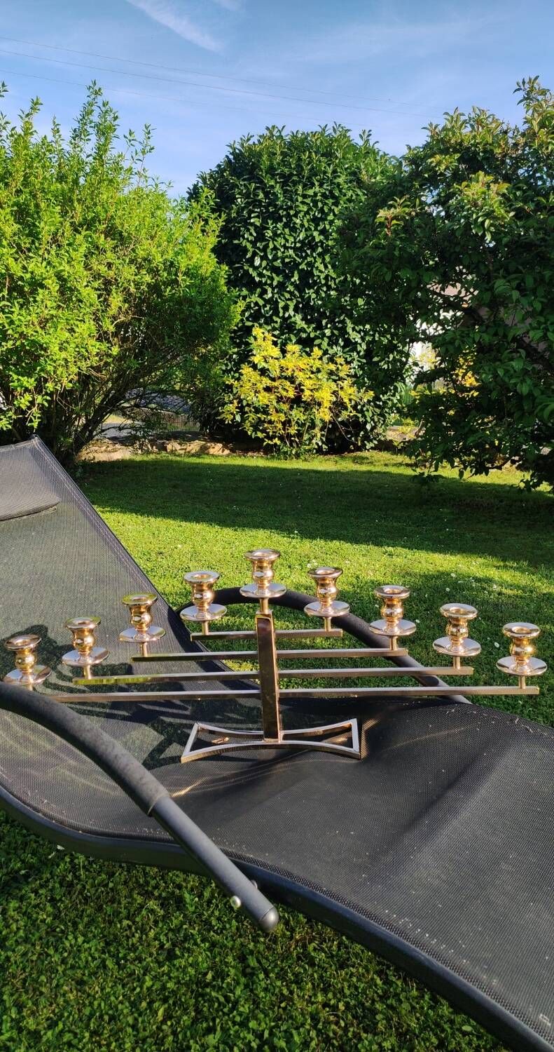 Large Aulica Menorah/Jewish Candlestick with 9 lights. In gold-plated metal.