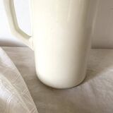 Old pitcher, Gien pitcher