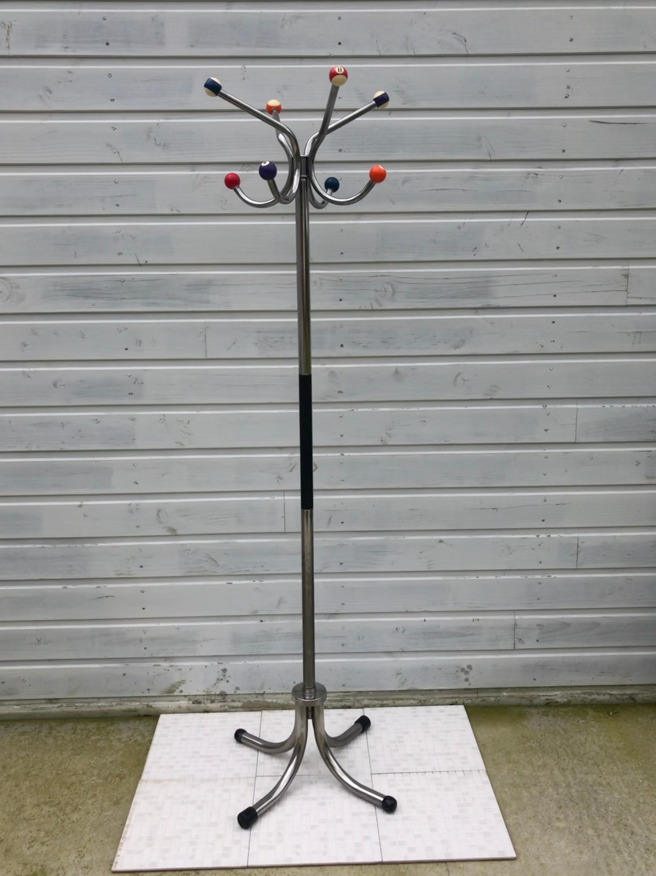 Vintage Deco stand coat hanger