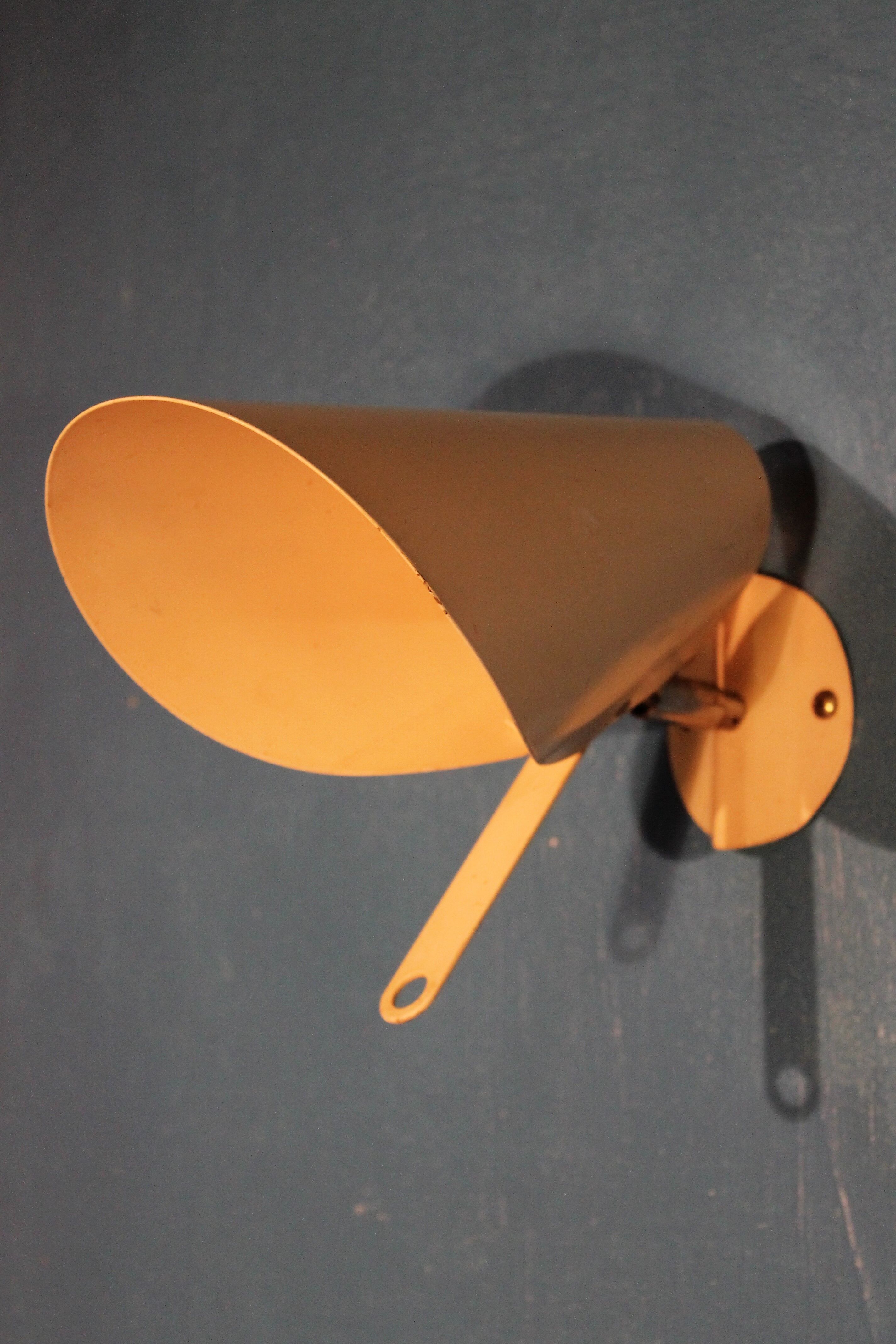 Applies "Cône" 1960