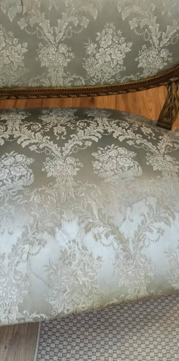 Gilded wood living room set and pedestal table