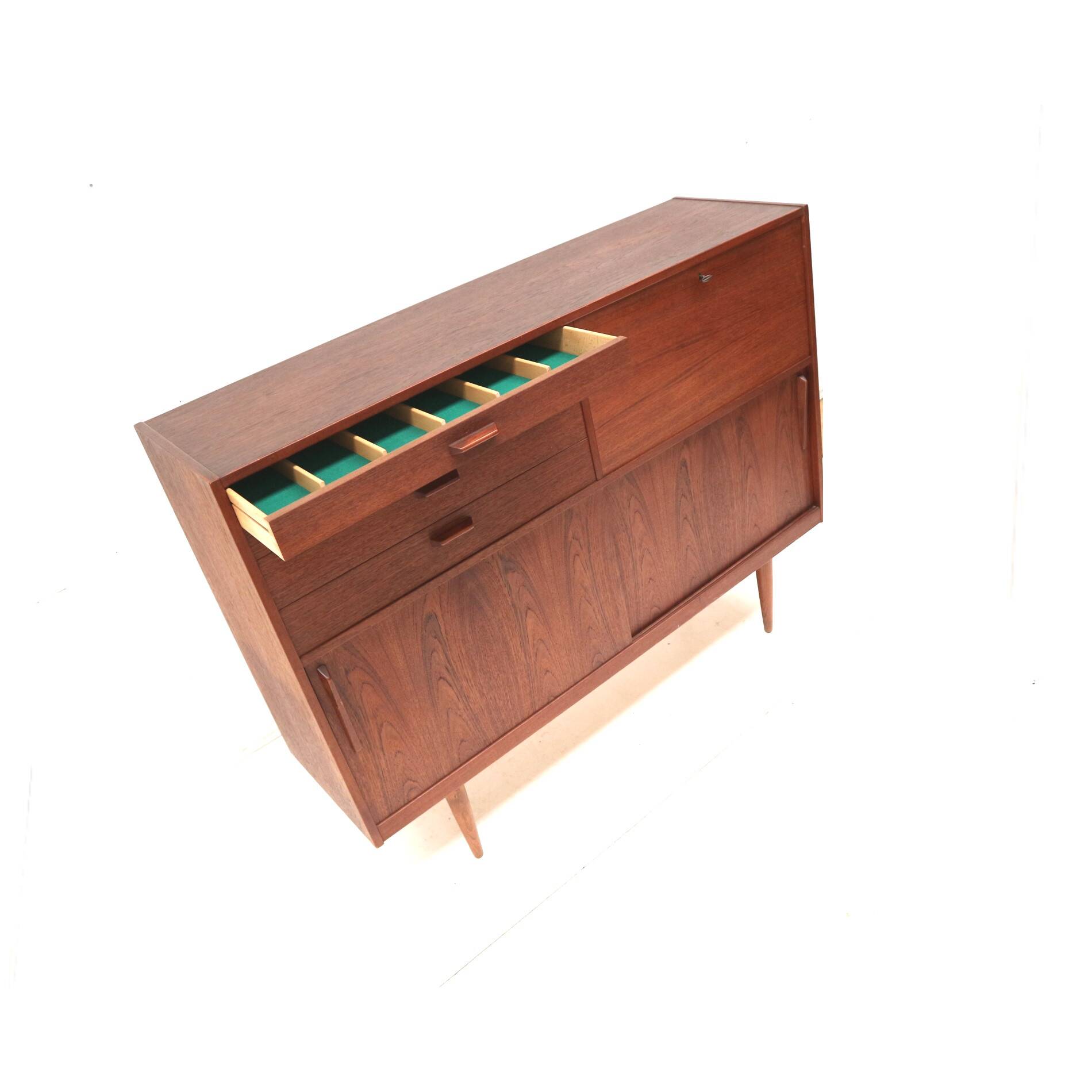 Enfilade vintage de Hugo Troeds, Bra Bohag, Suède