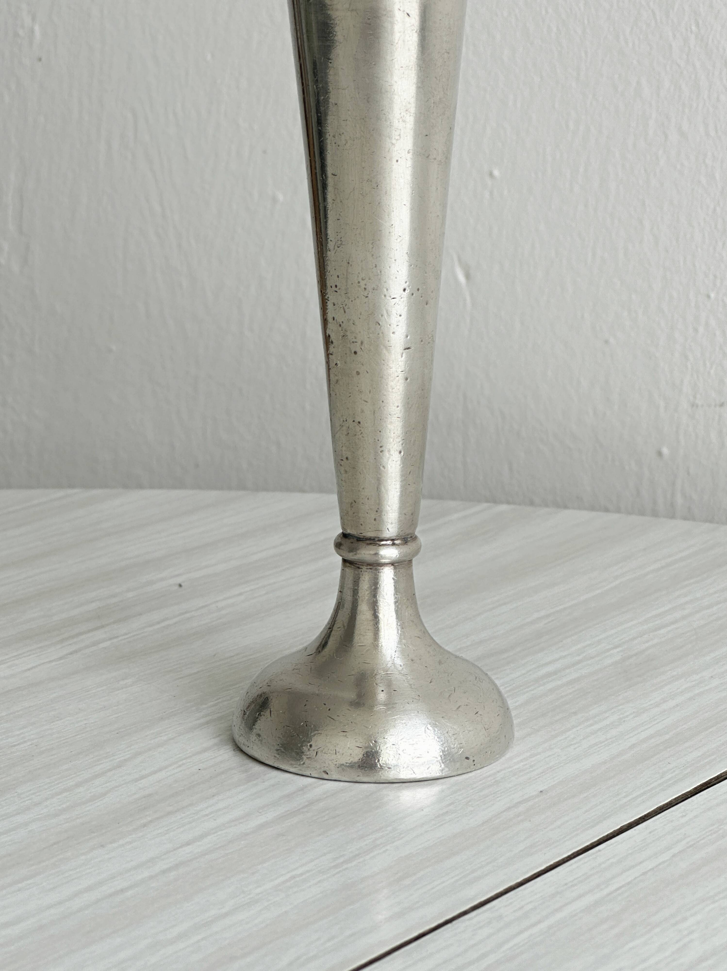 Patinated silver-plated soliflore
