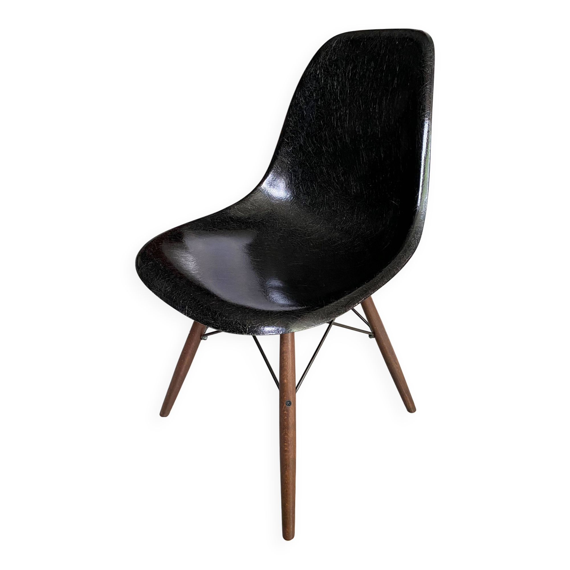 DSW chair, black fiber, black dowel, walnut, Eames, Herman Miller, vintage 1950