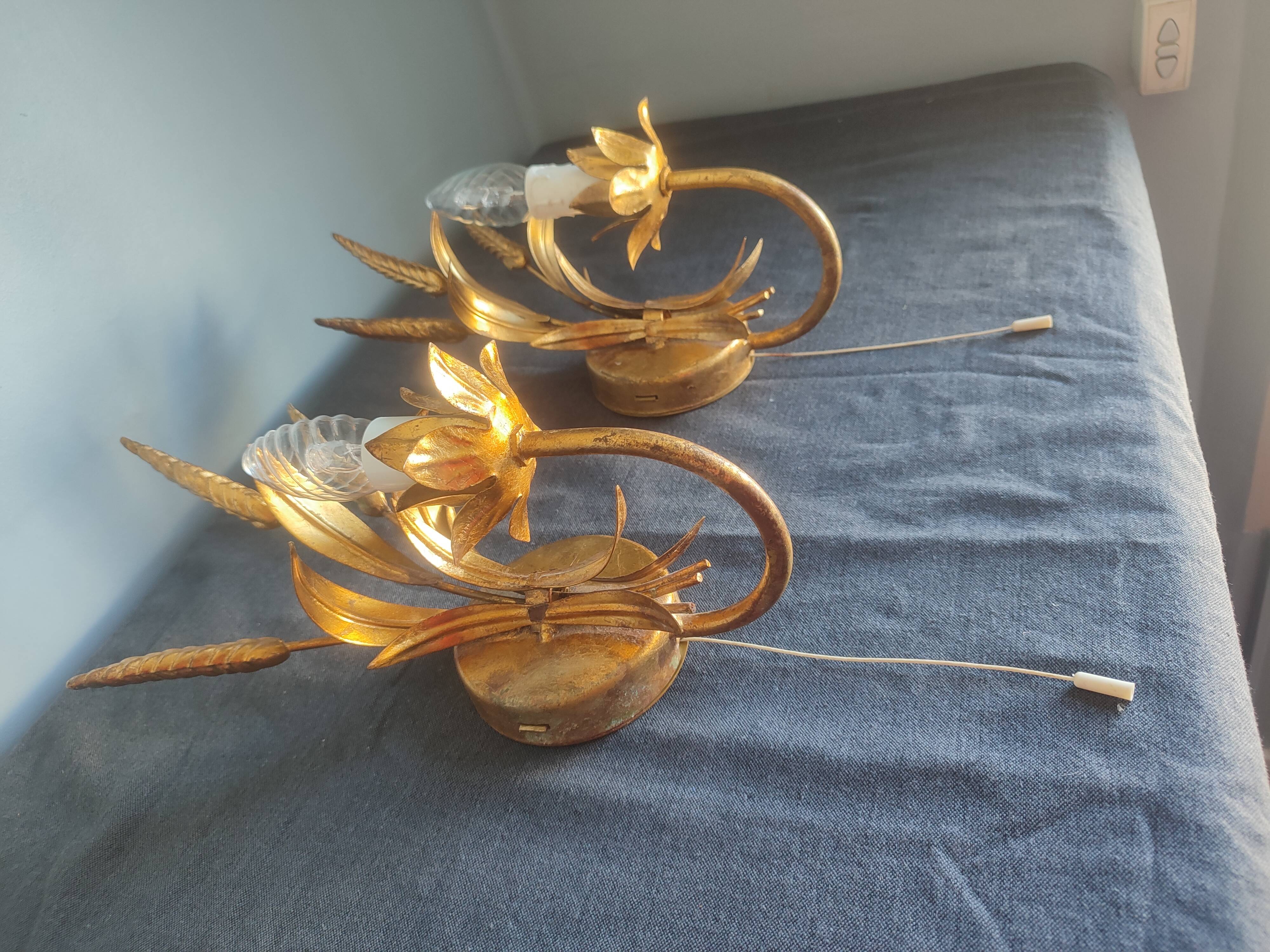 Pair of vintage Italian Hollywood Regency style sconces