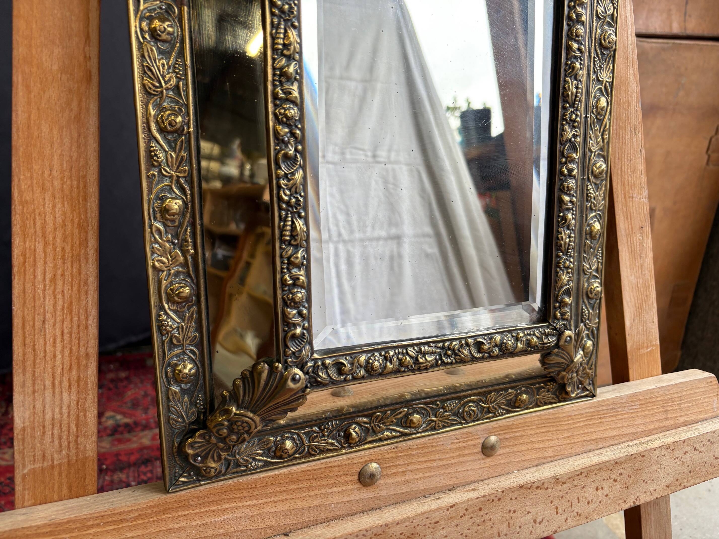 Napoleon III style mirror with gilt brass side panels