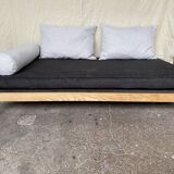 Vintage daybed