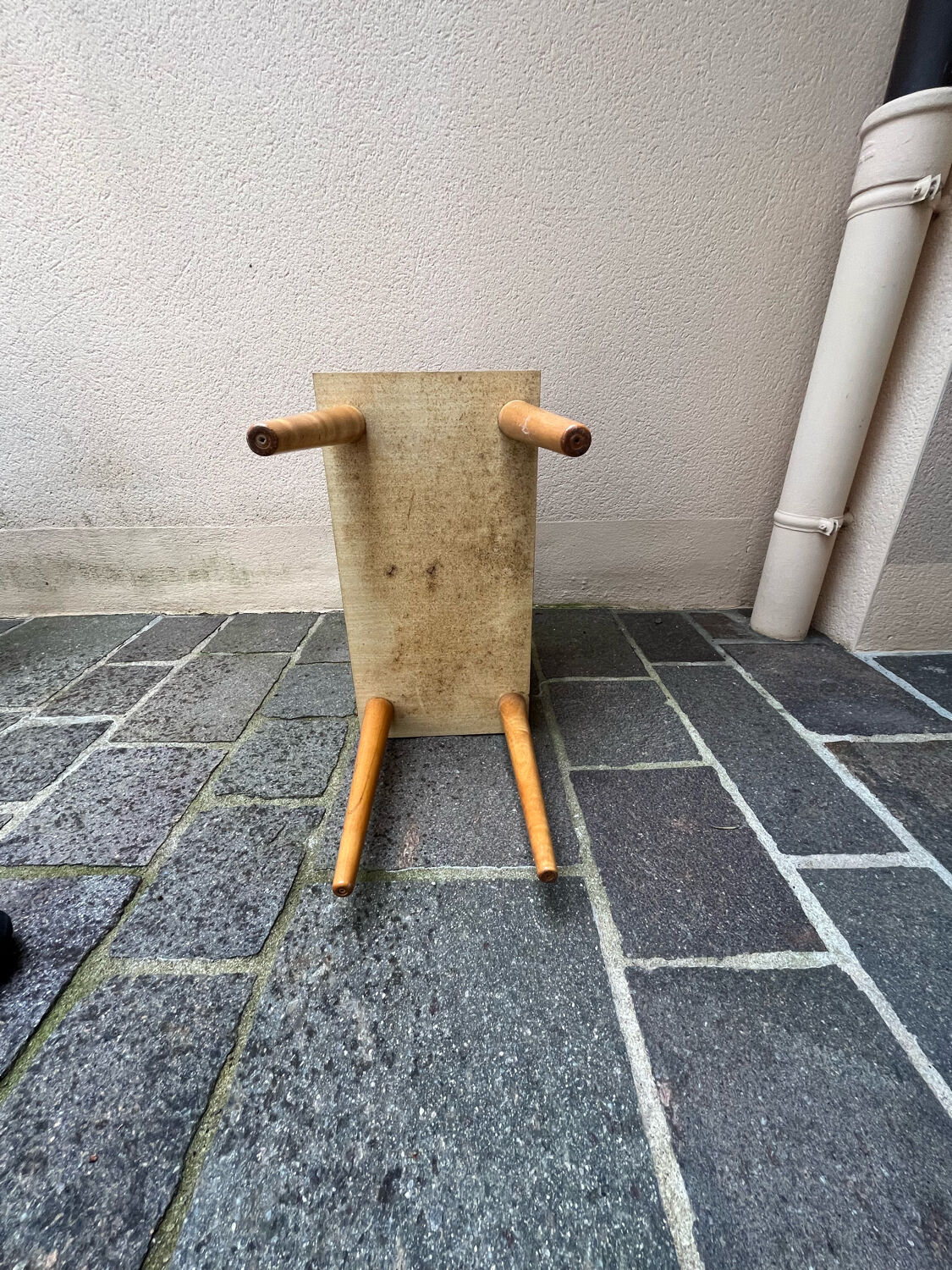 Bedside table