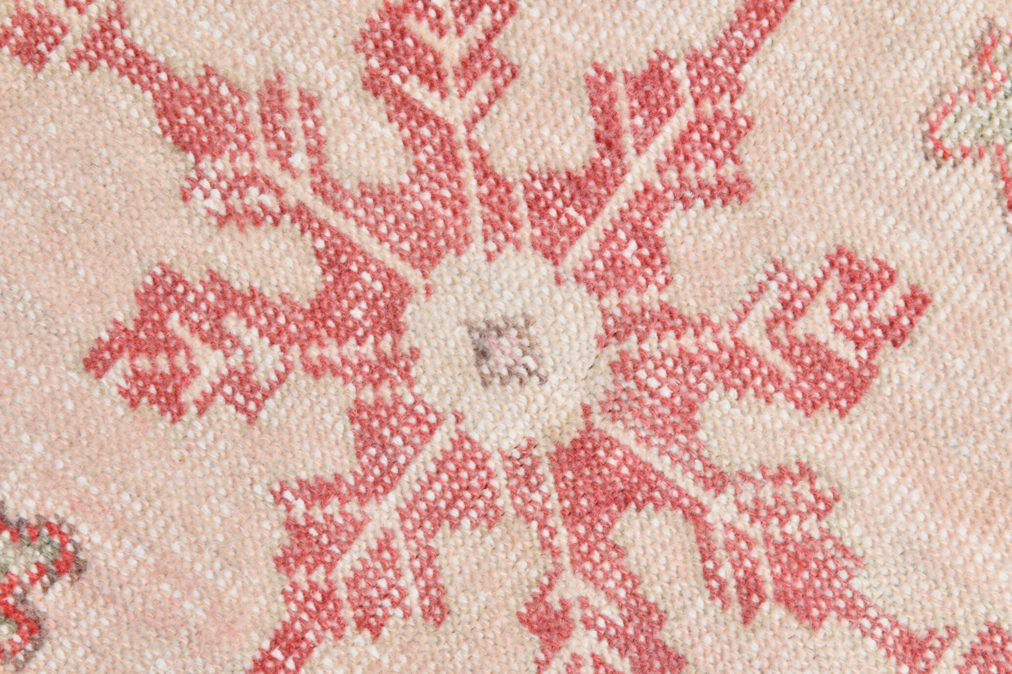 4x7 anatolian handmade vintage rug 215x138cm