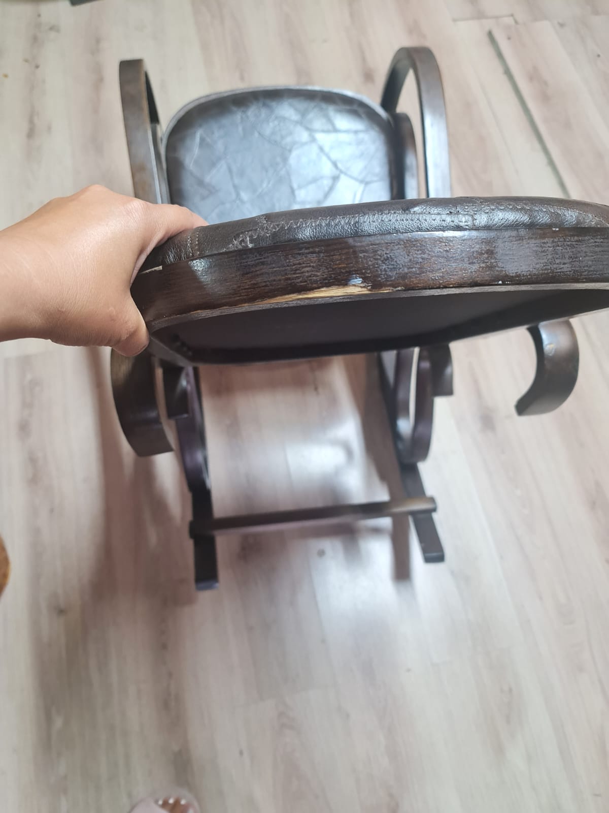 Rocking-chair vintage western wood and brown leather