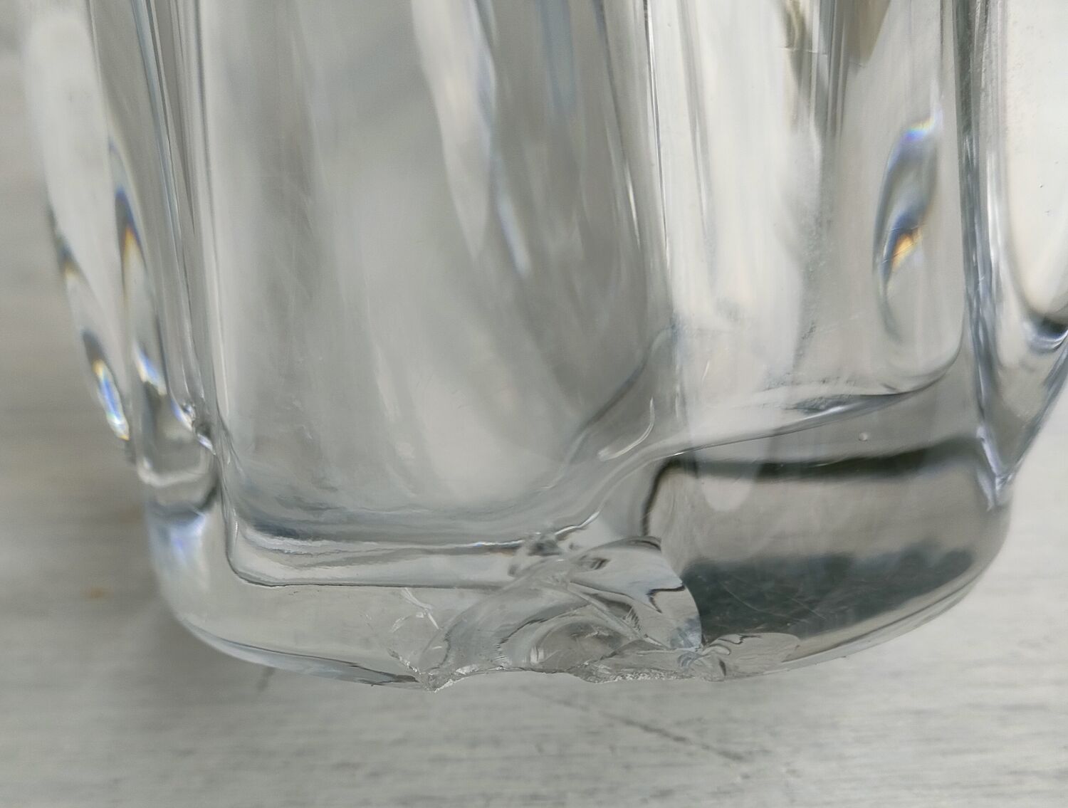 Crystal tulip vase