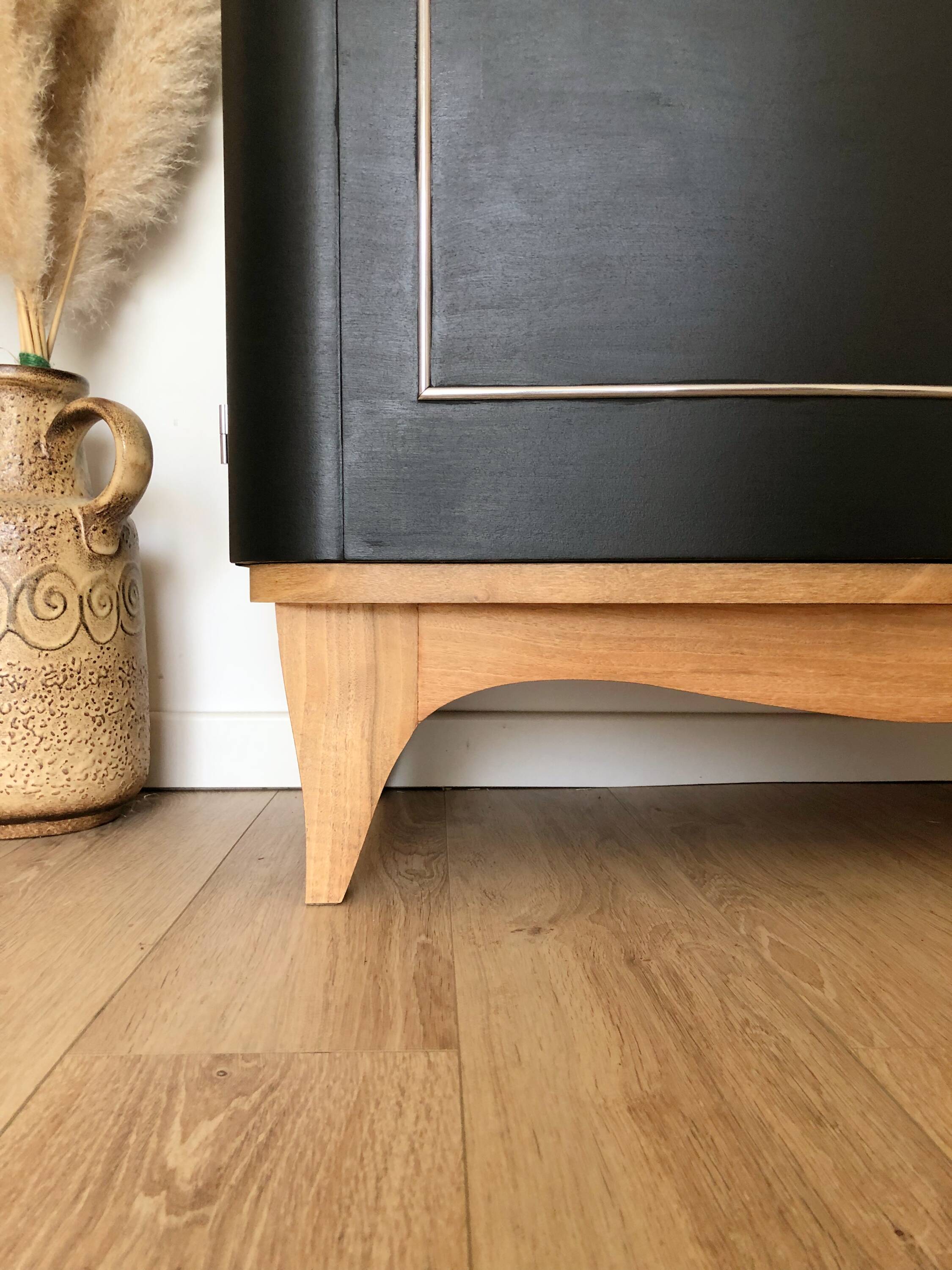 Superb Art Deco sideboard in matte black and raw wood