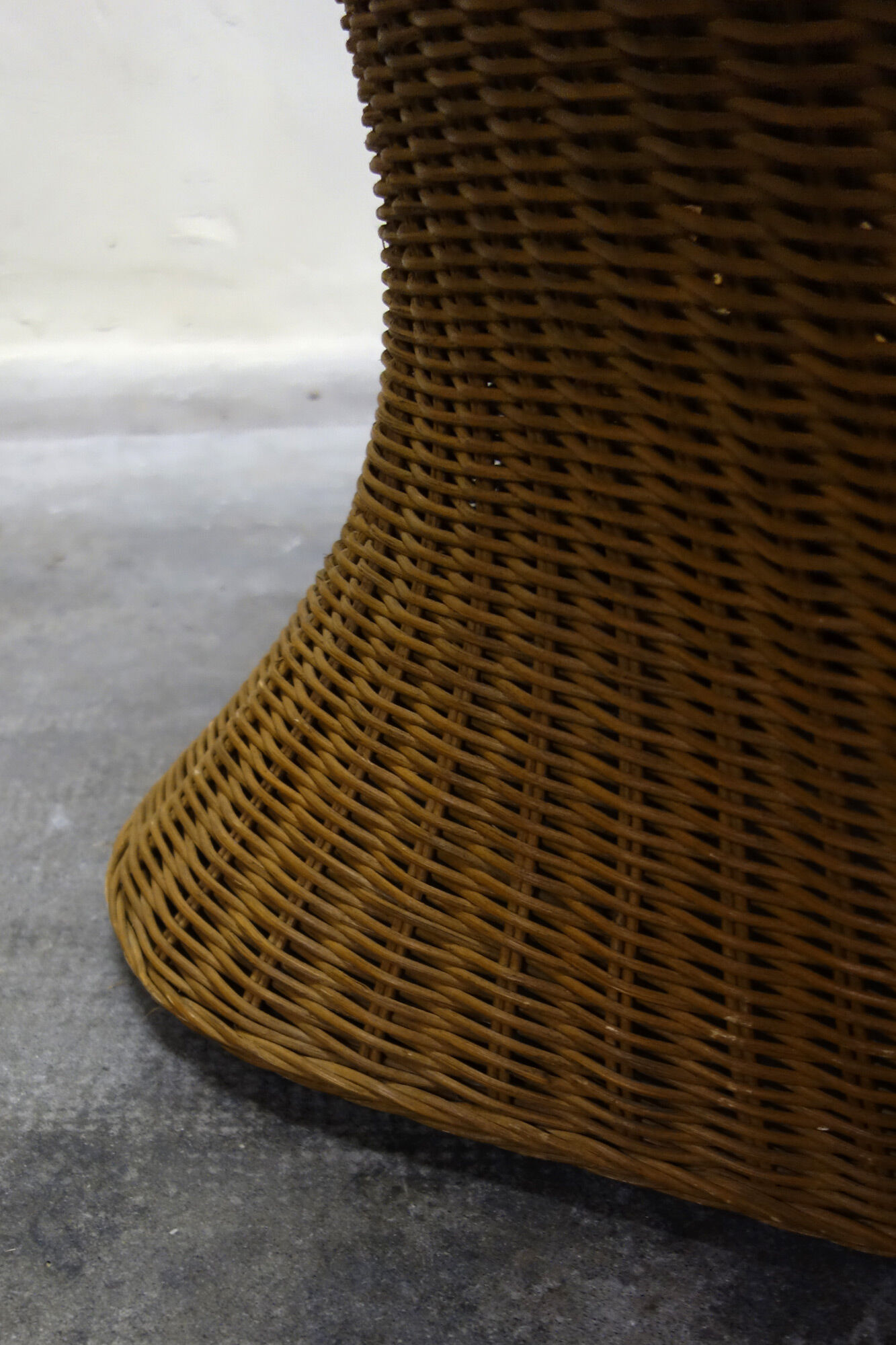 Meditation lotus armchair rattan braided 70s