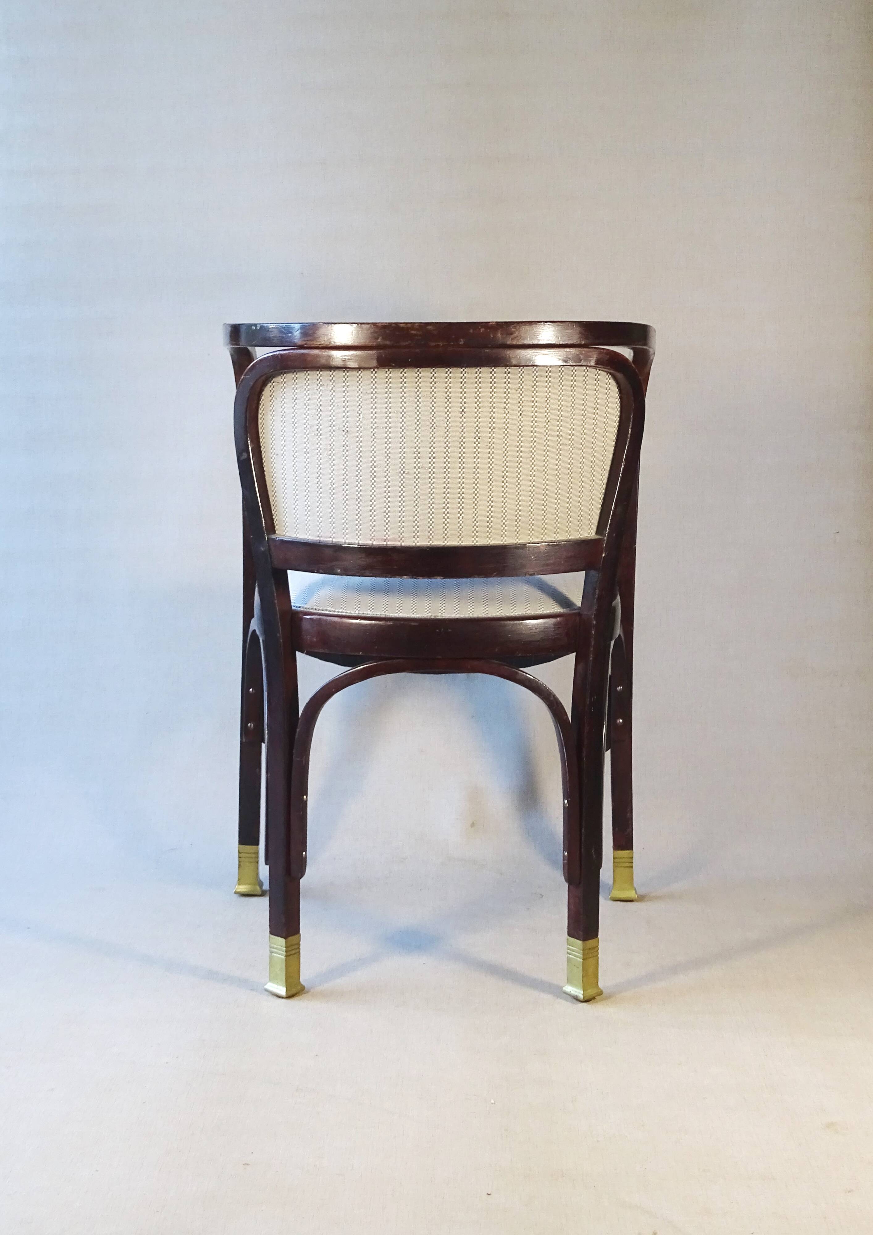 Fauteuil n°715 de Gustave Siegel pour Kohn, 1905. Backhausen