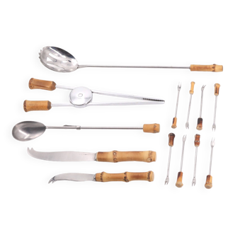 Cutlery and accessories set with bamboo handle