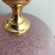 Lampe vintage en céramique laiton et boule en verre rose