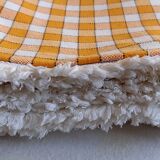 New vintage tablecloth and six napkins