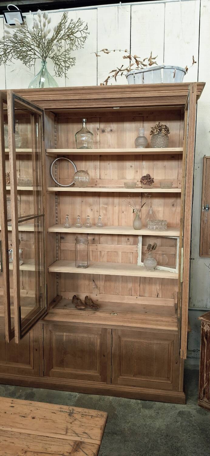 Grande vitrine ancienne de musée